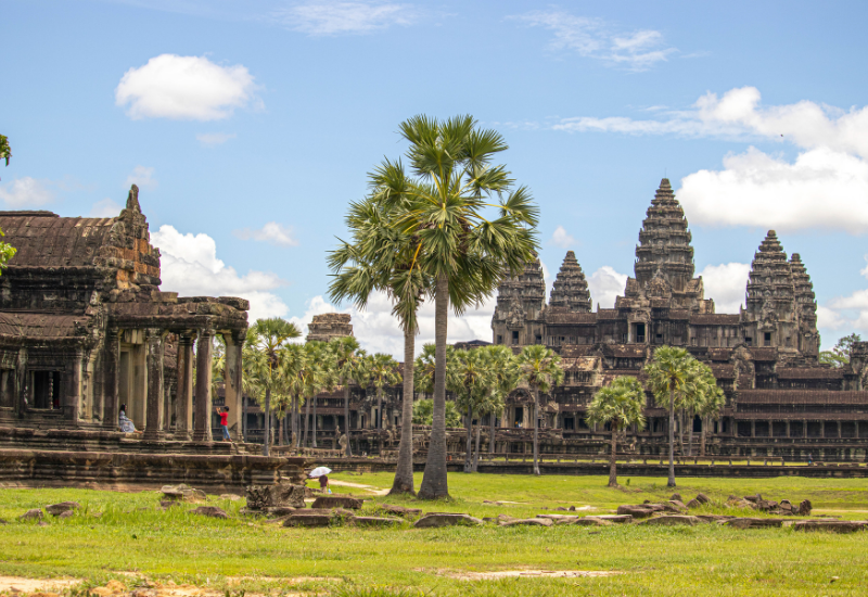 Private Angkor temples discovery